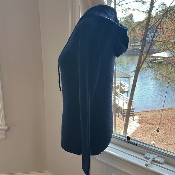 J Crew 100% Cashmere Hoody, Navy, Medium, EUC - Picture 4 of 8